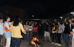 炫亿时代公司篝火晚会